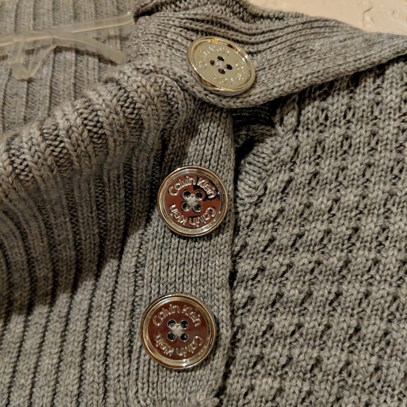 Calvin Klein gray knit sweater - Picture 4 of 7